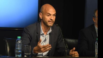 Dietrich anunció que los ajustes arrancarán el 12 de enero.