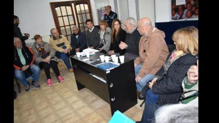 lomas: capacitan a adultos mayores en el uso de herramientas virtuales