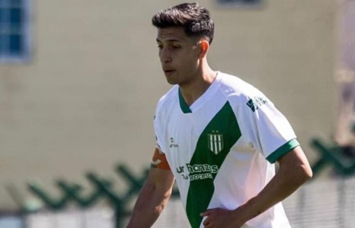 Maldonado retornó a una cancha de fútbol.