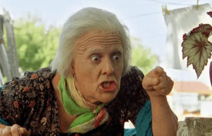 Gasalla como Mamá Cora.