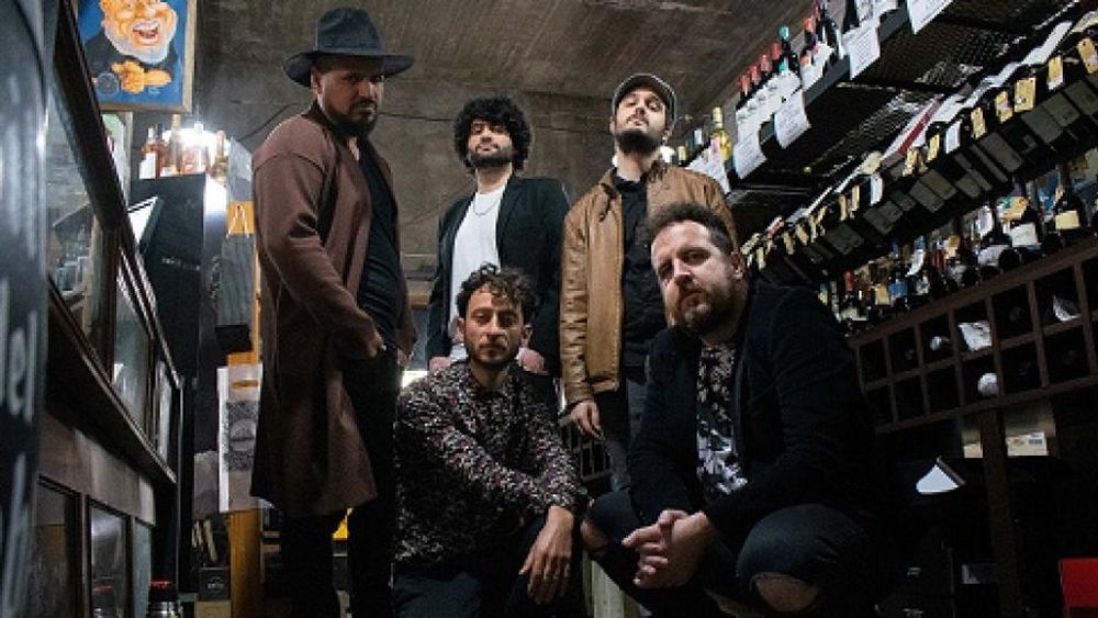 Compañeros del Vino, con nuevo tema.