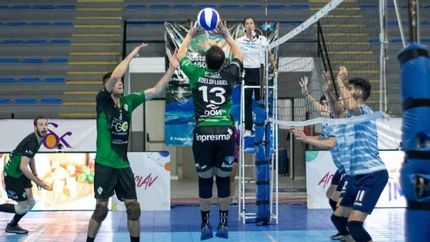 El partido se jugó a puertas cerradas en Lomas de Zamora.