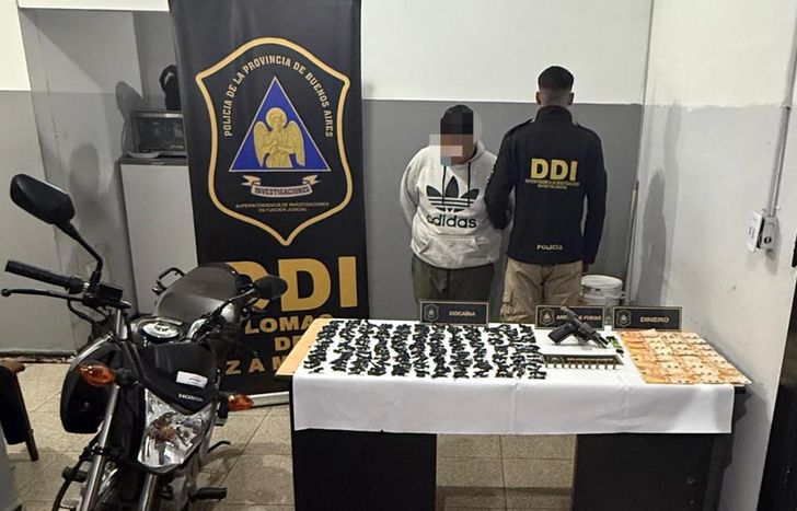 El acusado quedó detenido por comercialización de estupefacientes.