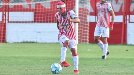 Diario La Unión | Turraca sufrió un golpe, pero completó los 90 minutos.