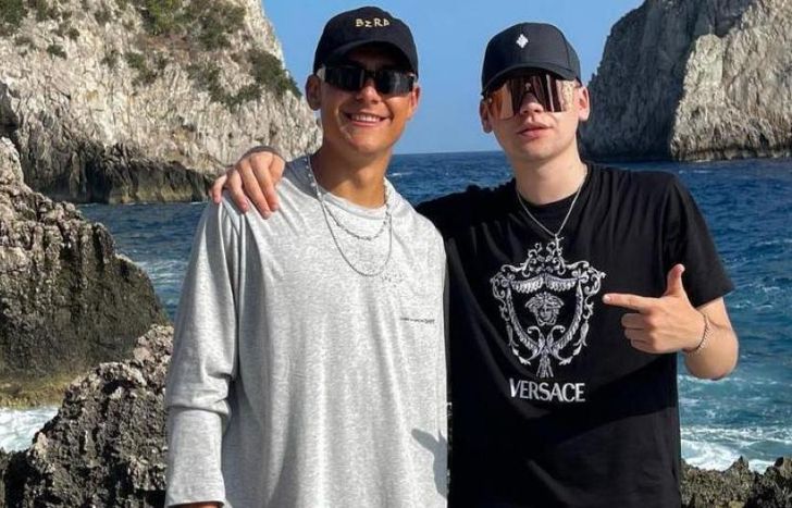 Paulo Dybala sorprendió con un regalo especial a Bizarrap.