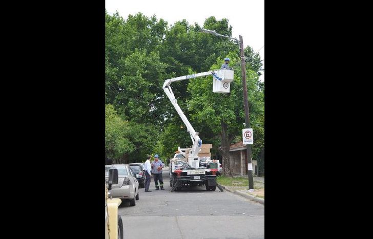 Hubo trabajos sobre la calle Vicente López, de Temperley Oeste.