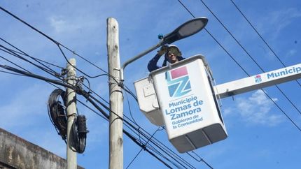 En los últimos meses instalaron más de 1.700 luces LED.
