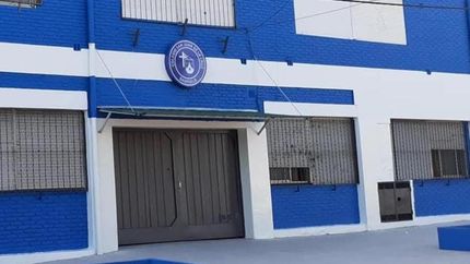 Padres y profes del Colegio San Juan de la Cruz autoconvocados para ayudar a una exalumna.