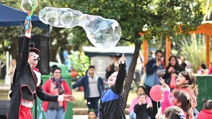 comunidad banfield reunio a una multitud de vecinos en la plaza del campeon comunidad banfield reunio a una multitud de vecinos en la plaza del campeon