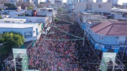 Los festejos por los 150 años fueron un éxito. Los festejos por los 150 años fueron un éxito.