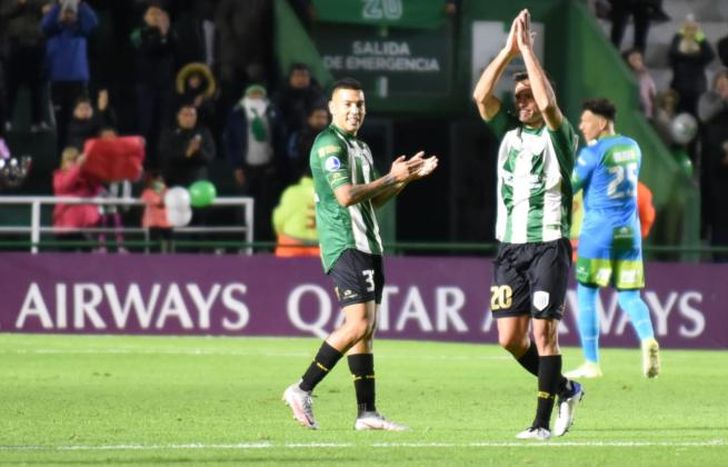 Cvitanich fue salió a los 20 minutos y fue ovacionado por todos.