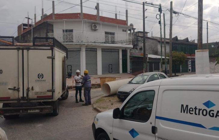 La rotura de un caño maestro provocó un escape de gas.