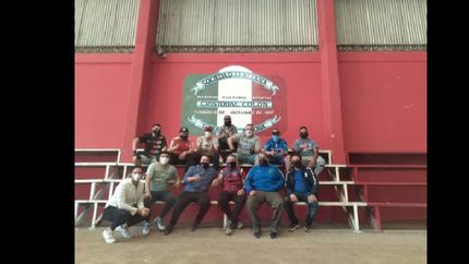 Estos amigos se conocen desde chicos y decidieron ayudar.