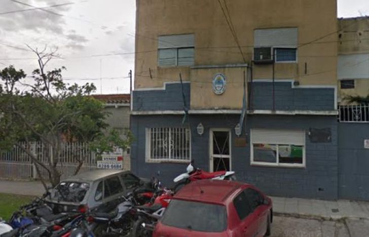 Efectivos de la Comisaría 6ª de San José detuvieron a los dos delincuentes.