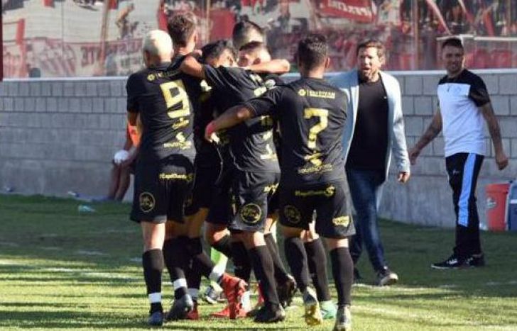 El Tallarín cantó victoria de visitante.