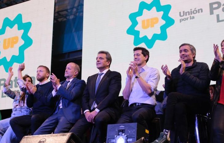 El acto fue en el Microestadio de Lomas.