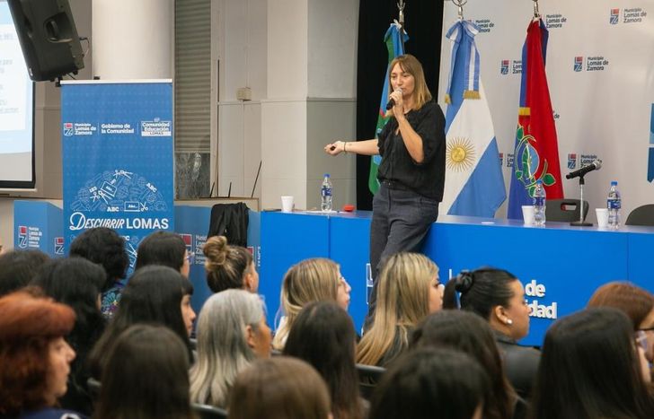Sigue acompañando a los docentes en su formación pedagógica.