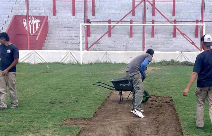 Comenzaron los trabajos para mejorar el campo.