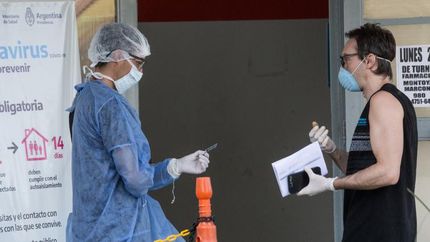 En las últimas 24 horas fueron realizados 49.116 testeos.