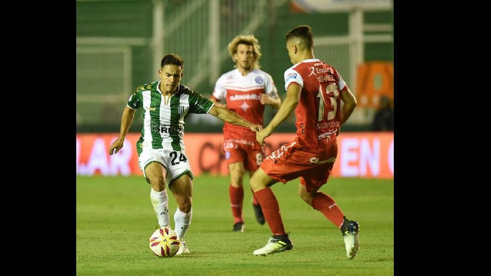 Banfield intentará mejorar la pálida imagen que dejó ante Argentinos.