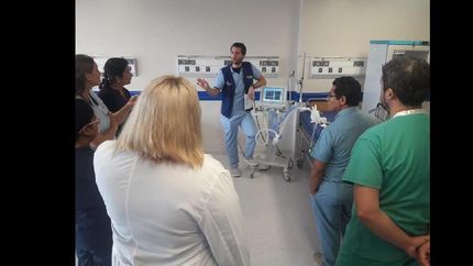 capacitan a todo el personal sanitario de lomas en el uso de elementos de bioseguridad