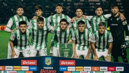 El primer 11 de Banfield en el Clausura. El primer 11 de Banfield en el Clausura.