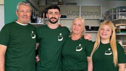 Junto a su familia con quien decidió ser parte de esta experiencia.