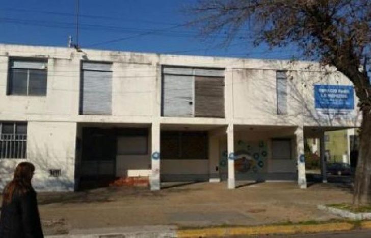 En Luis Siciliano 1773, Banfield.