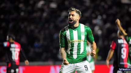 Milton Giménez, ex Banfield, podría jugar el mundial para la selección de Paraguay. Milton Giménez, ex Banfield, podría jugar el mundial para la selección de Paraguay.