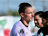 Sebastián Giovini, el uno de Brown de Adrogué volvió a ser figura.