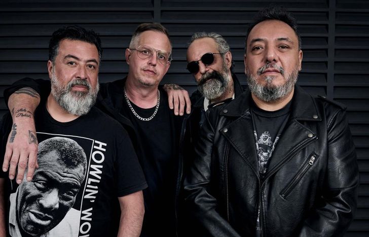 Molotov llega a la Provincia.