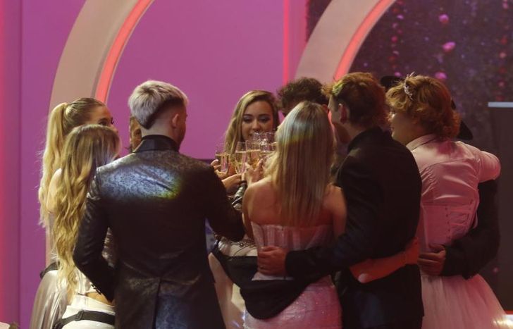 Triple boda en Gran Hermano.