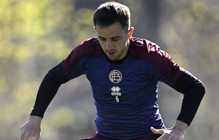 El volante sufrió un desgarro.