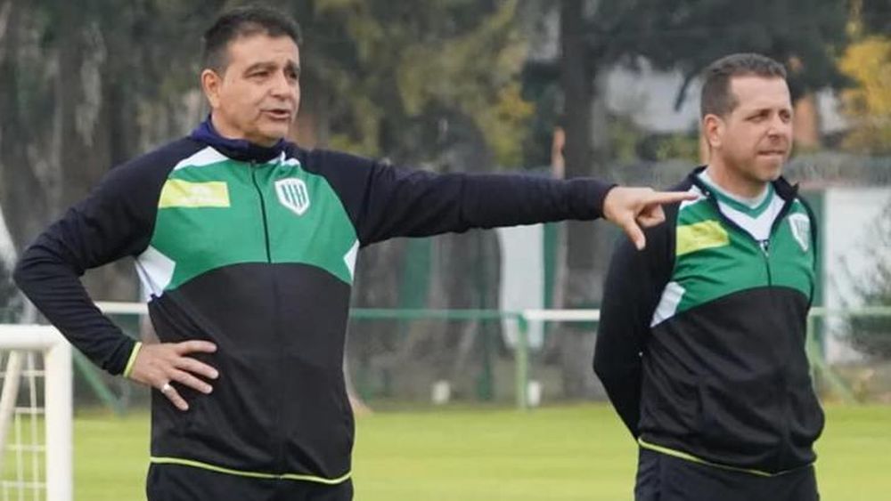 Claudio Vivas metería mano en el equipo.