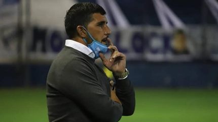 Ruiz no le encuentra la vuelta al andar del Gasolero. Ruiz no le encuentra la vuelta al andar del Gasolero.