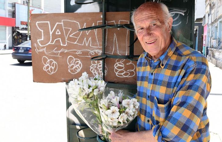 El puesto de Alberto fue visitado por varias personalidades destacadas de la zona.