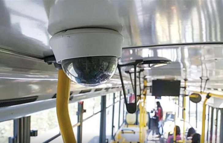 Axel Kicillof apura la instalación de cámaras en los colectivos en provincia de Buenos Aires.