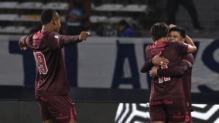 Lanús se hizo fuerte en Córdoba y sumó tres puntos valiosos.