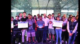 Martín entregó los certificados y compartió la tarde con los integrantes de las sedes.
