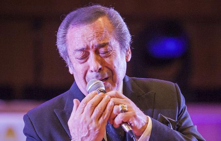 Legendario cantor.