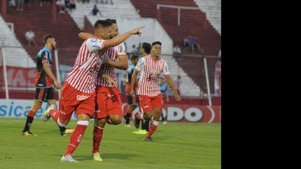 los andes juega para sumar en las dos tablas