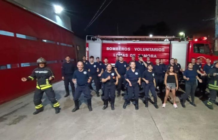 Los Bomberos de Lomas concientizan al ritmo de Rosalía.