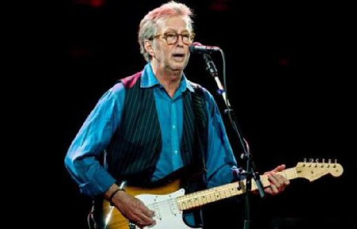 A los 74 años, sale de gira.