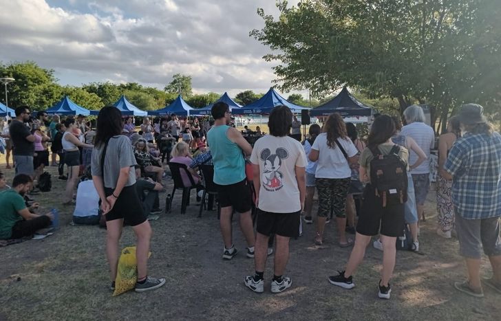 Decenas de vecinos dijeron presente en el Parque Finky de Turdera para disfrutar de actividades ligadas a la naturaleza.