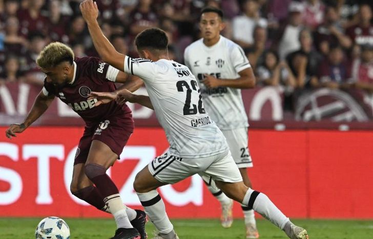 Marcelino fue uno de los más peligrosos de Lanús.