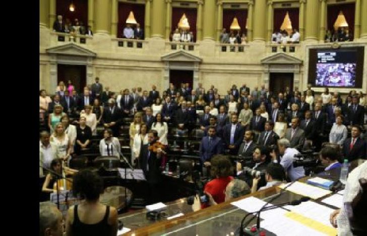Muchos juraron por Perón y por Evita.