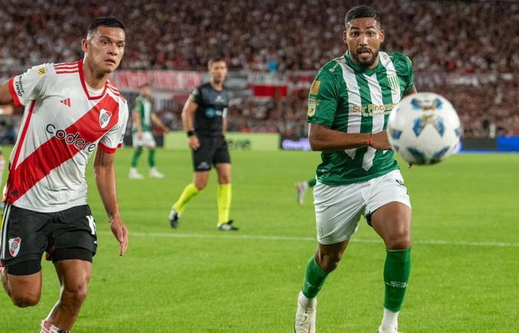 Maciel fue uno de los puntos altos del equipo ante River.