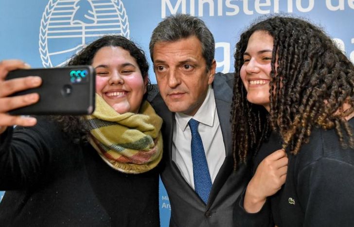 Massa, tras anunciar la medida.