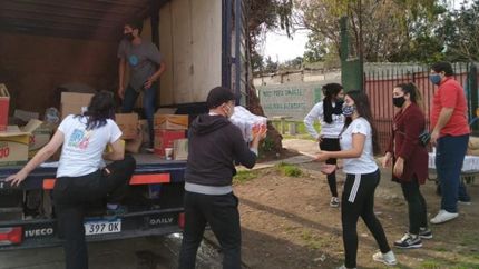 La Fundación periódicamente lleva donaciones a distintas ONG.