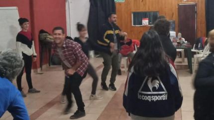 Los actores llevarán a cabo la obra entre el público, es decir, los alumnos.